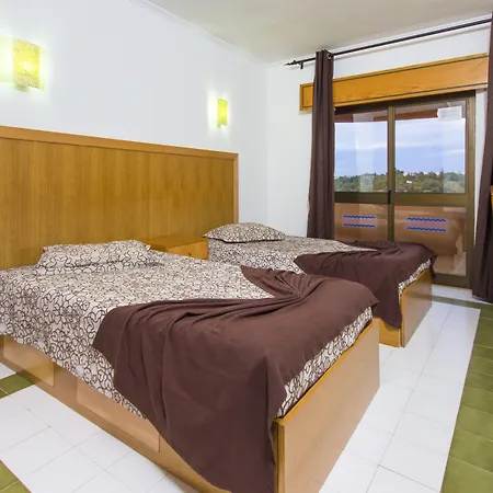 奇洛玛公寓度假村 3*