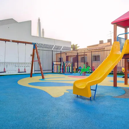 奇洛玛公寓度假村 3*