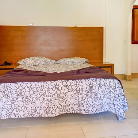 奇洛玛公寓度假村 3* 阿尔布费拉